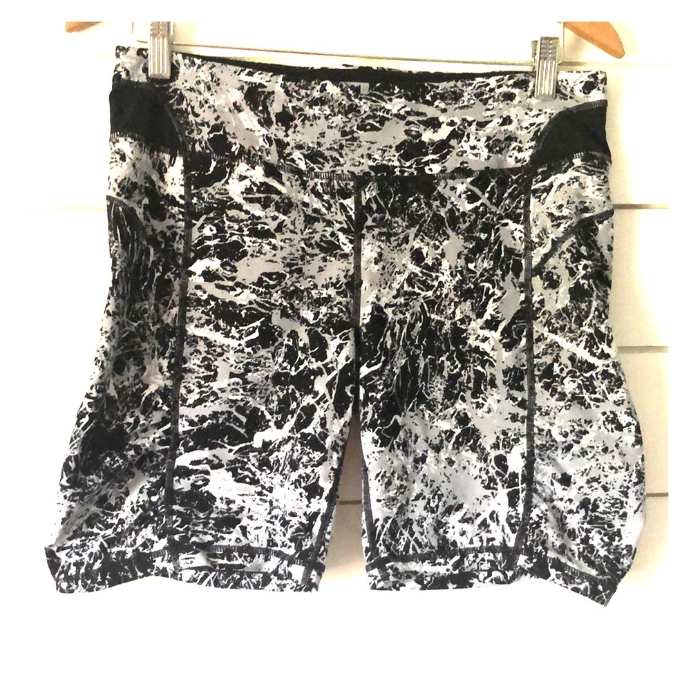 Calvin Klein sz L bike shorts